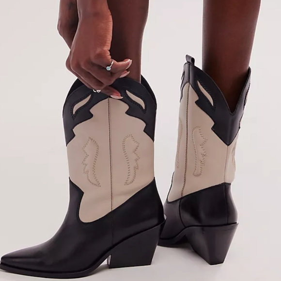 NIB Free People Trim Flames Western Boots in Size 6 - Picture 1 of 12